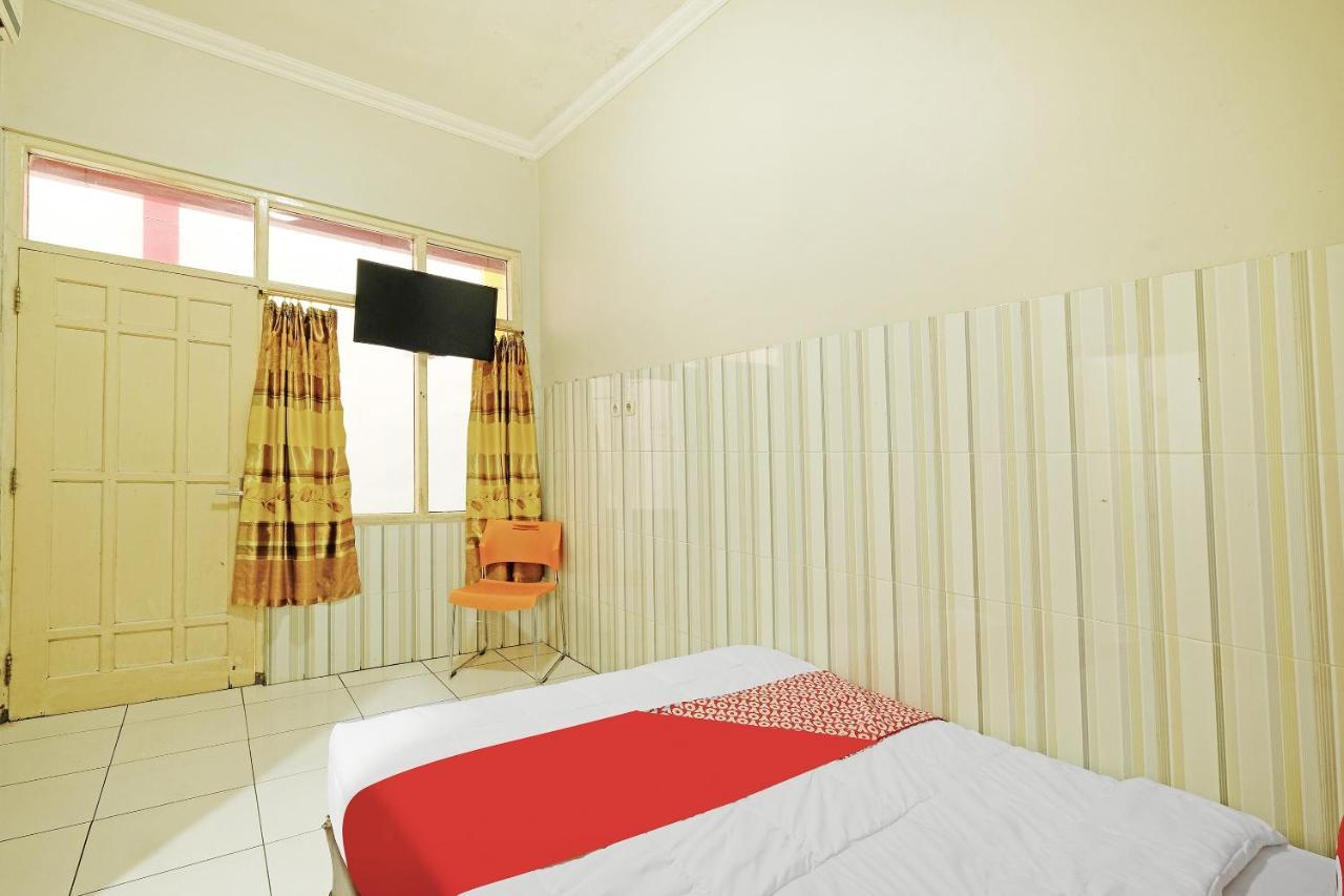 Oyo 91453 Hotel Srikandi Gejayan Maguwo Extérieur photo