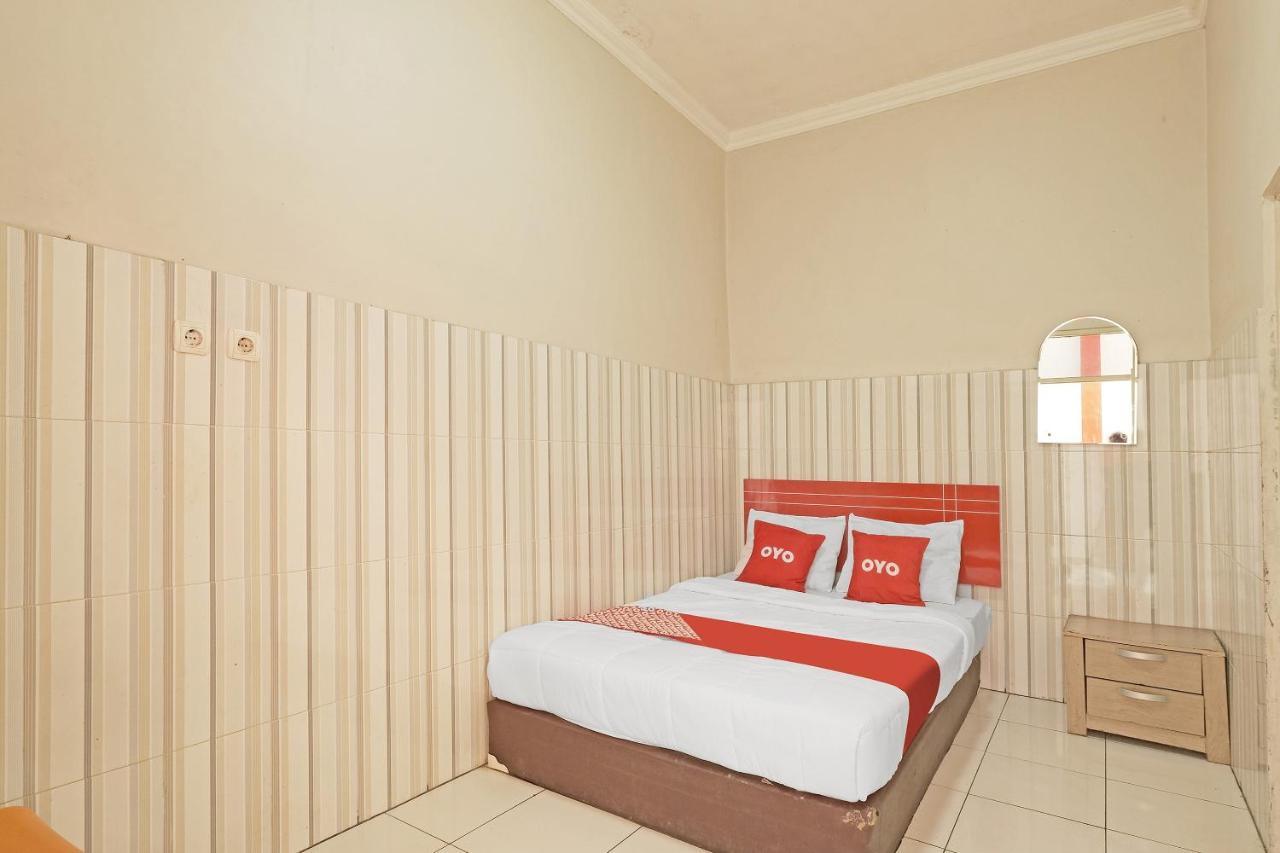 Oyo 91453 Hotel Srikandi Gejayan Maguwo Extérieur photo